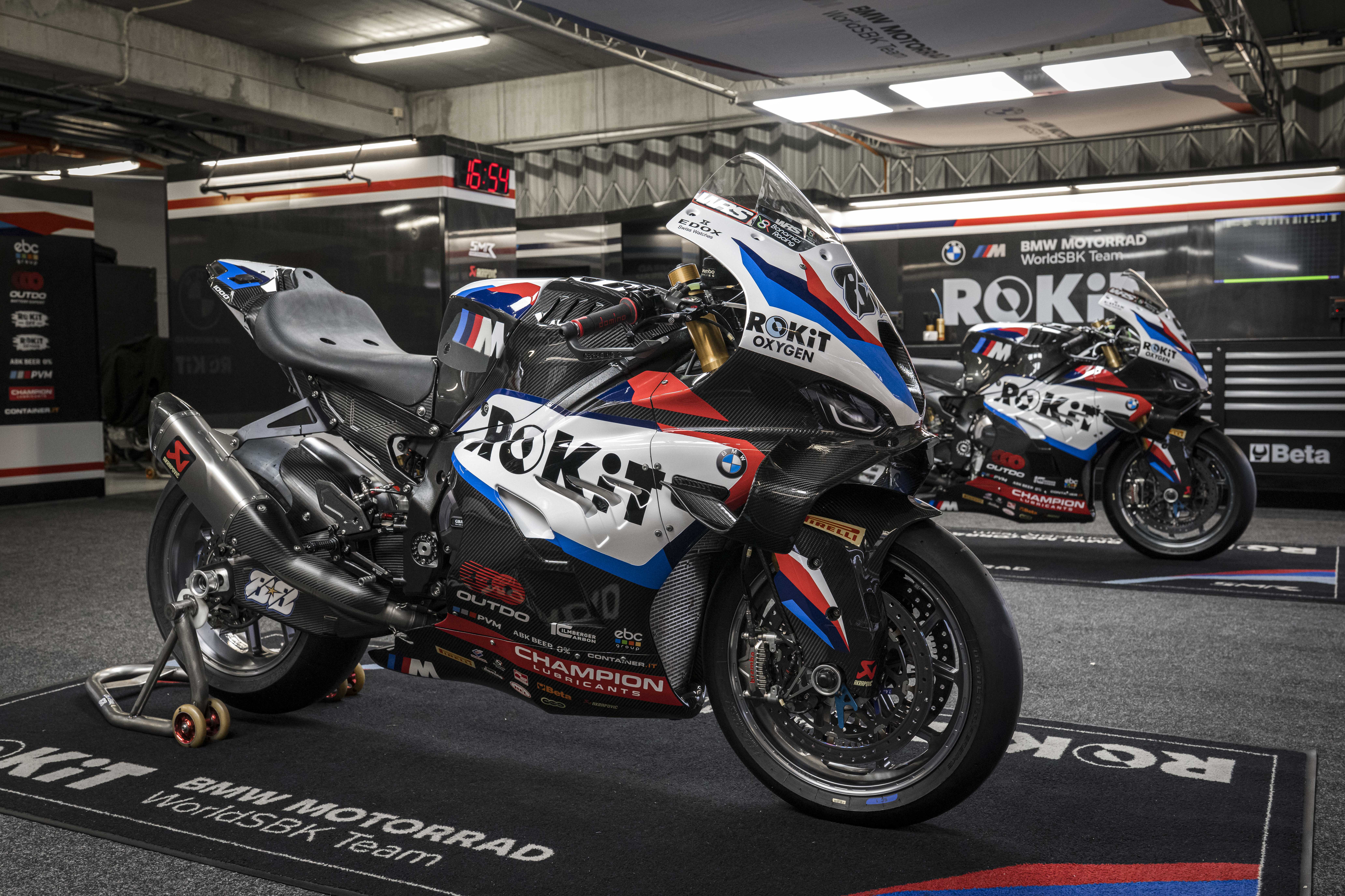 Champion Lubricants erweitert Partnerschaft mit BMW Motorrad Motorsport